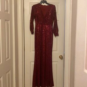 Red Sequins Open Sleeve Dress